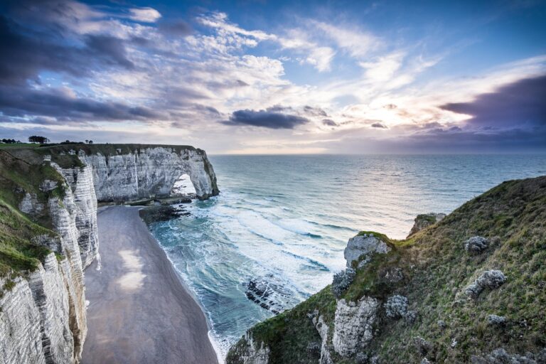 Creating a Coastal Theme with Nautical Lighting Information Articles | Fisherman's Lights UK Fisherman's Lights UK