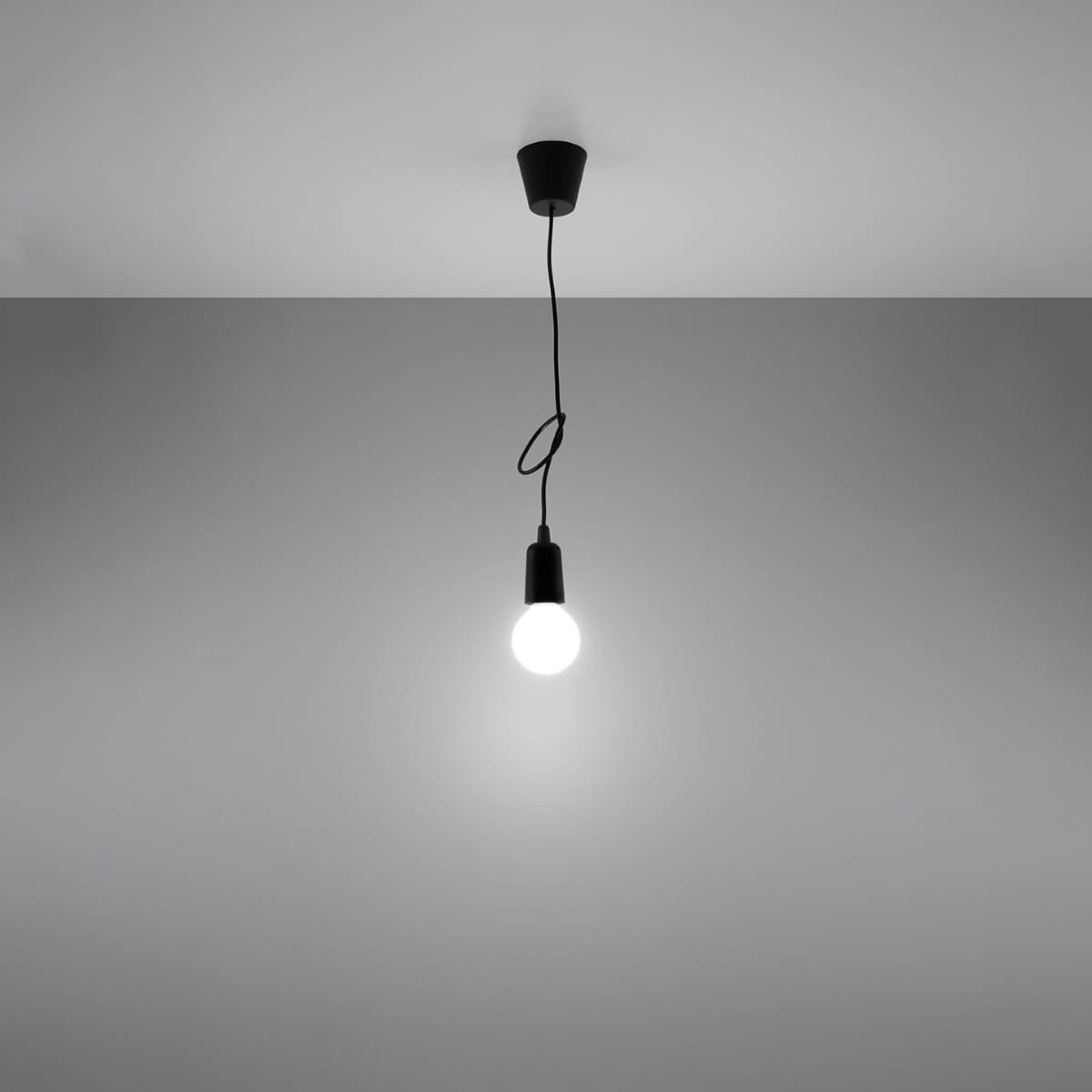 Diego Pendant Light - Single / Black Diego Pendant Light - Single / Black