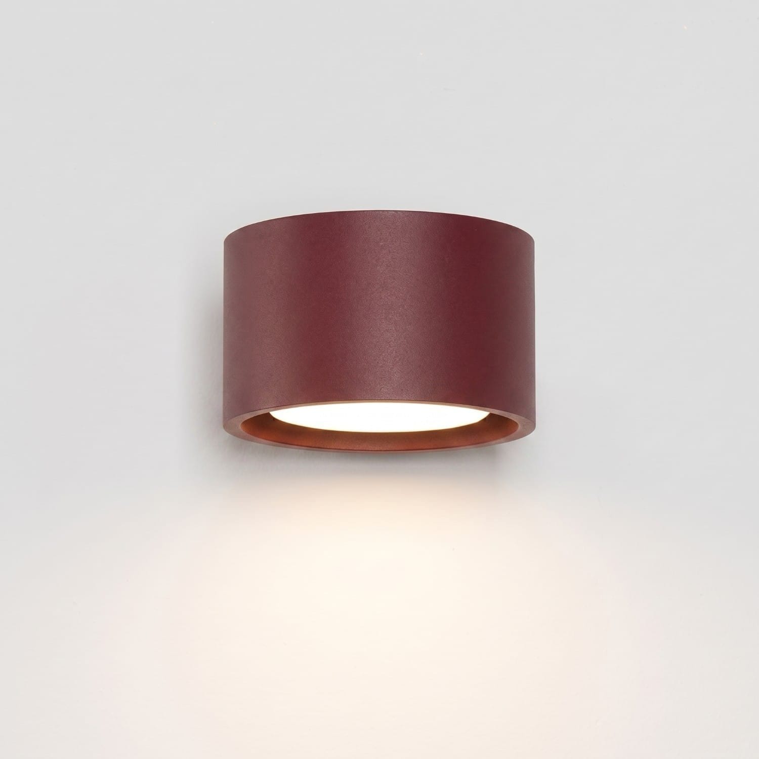 MODO 1 Burgundy Wall Light Modo 1 Burgundy Wall Light
